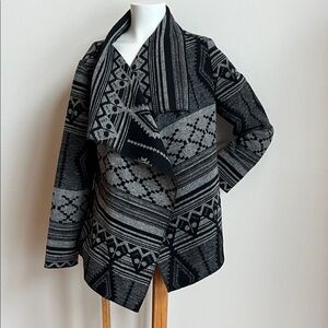 Cripple Creek southwestern Black and Gray Patterned jacket